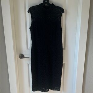 Chic Black Lace Midi Dress